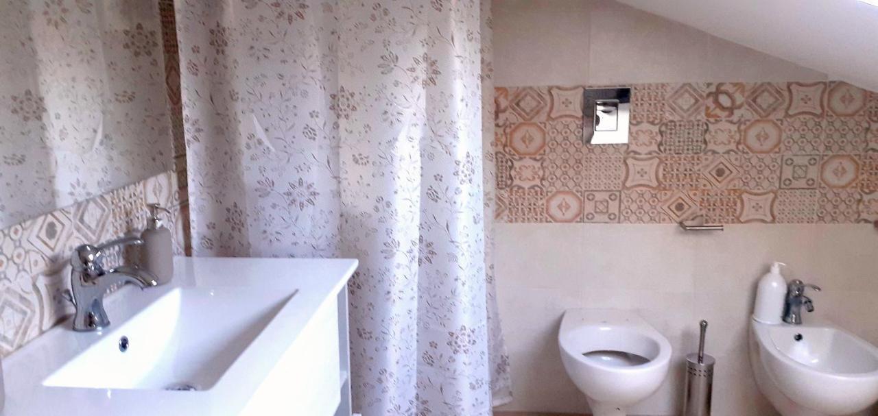 فندق Orchidea مونتيلا المظهر الخارجي الصورة